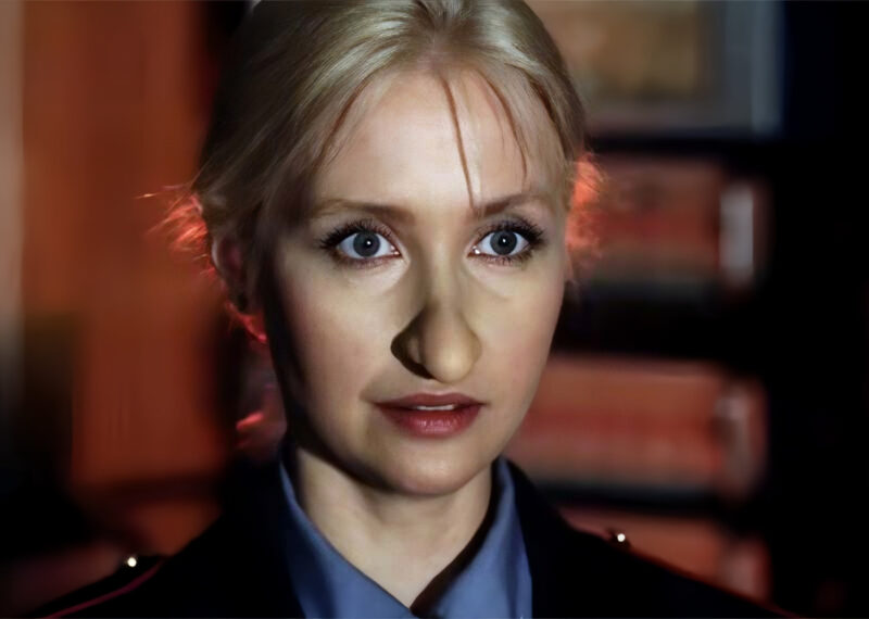 «Не могла спокойно оставить детей»: как 64-летняя Светлана Рябова пожертвовала карьерой ради дочерей, которые пошли по её стопам