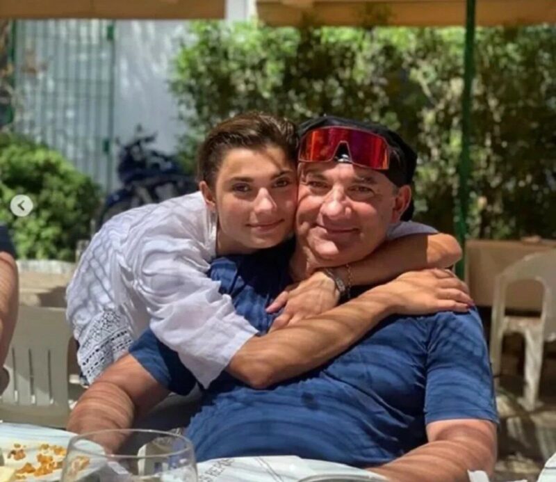 «Он всегда отличался железной работоспособностью»: как сейчас живут дети Марии Голубкиной и Николая Фоменко, которым 27 и 22 года