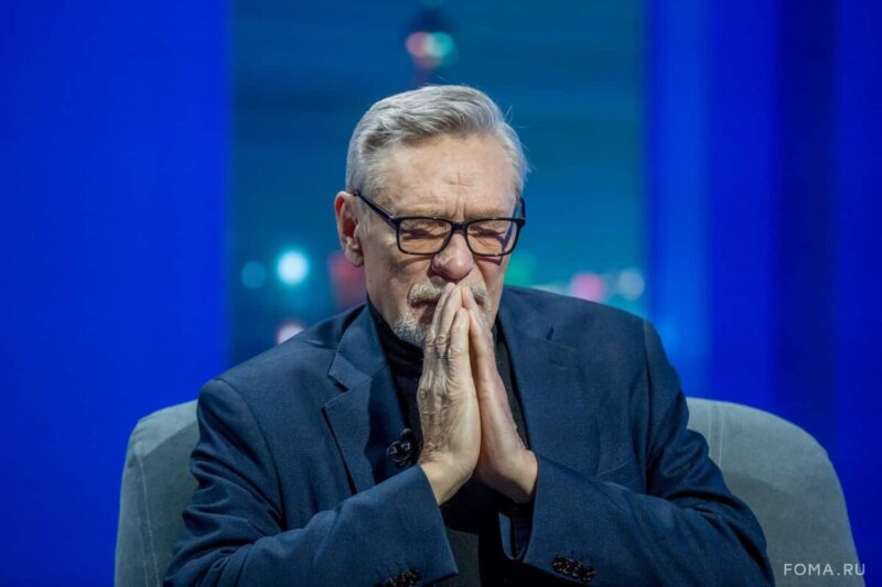 «Он не готов выбирать»: как две женщины делили 40-летнего Александра Михайлова, но обе остались ни с чем