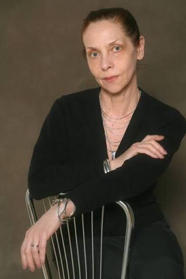 Ёла Санько сегодня: мудрость и достоинство в каждом взгляде.