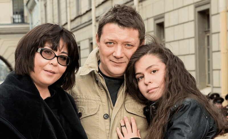 Ян Цапник с женой Галиной и дочерью Лизой, которая продолжила актерскую династию.