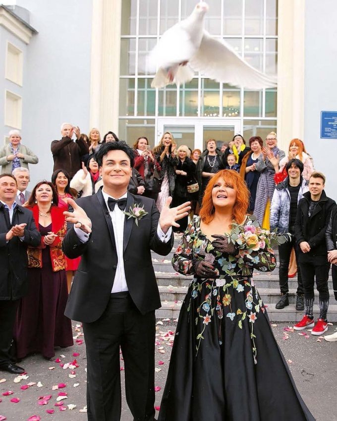 Свадьба Юлиана и Анастасии в 2019 году, один из многочисленных браков певицы.