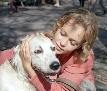 Актриса в фильме «Белый Бим Черное ухо»