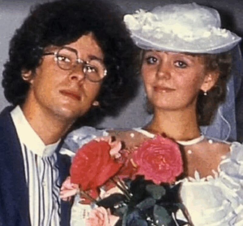 Свадебный снимок Леонида Ярошевского и Аллы Перфиловой.