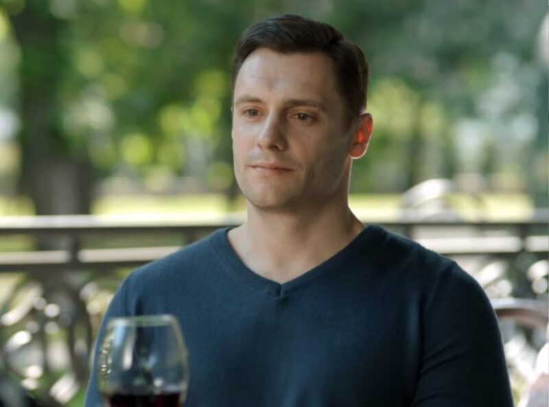 «Да ладно, расслабься, это я»: как слова деда-оперника и «пятидневка» закалили Всеволода Болдина, а Брюс Ли открыл ему путь к сцене