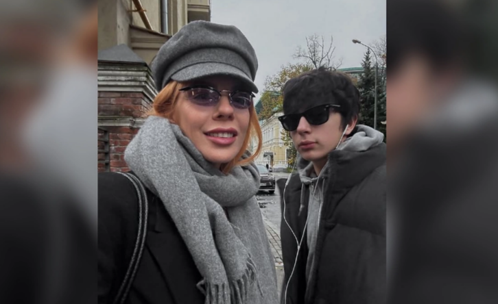 Анастасия Стоцкая с сыном Сашей: уже не похож на Мартина.