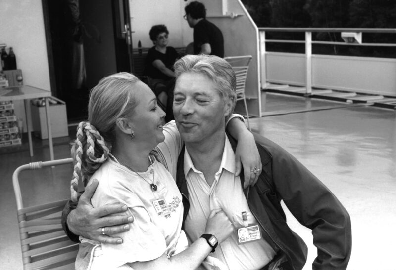 Две семьи Жарикова: роковой звонок, разбивший сердце Гвоздиковой