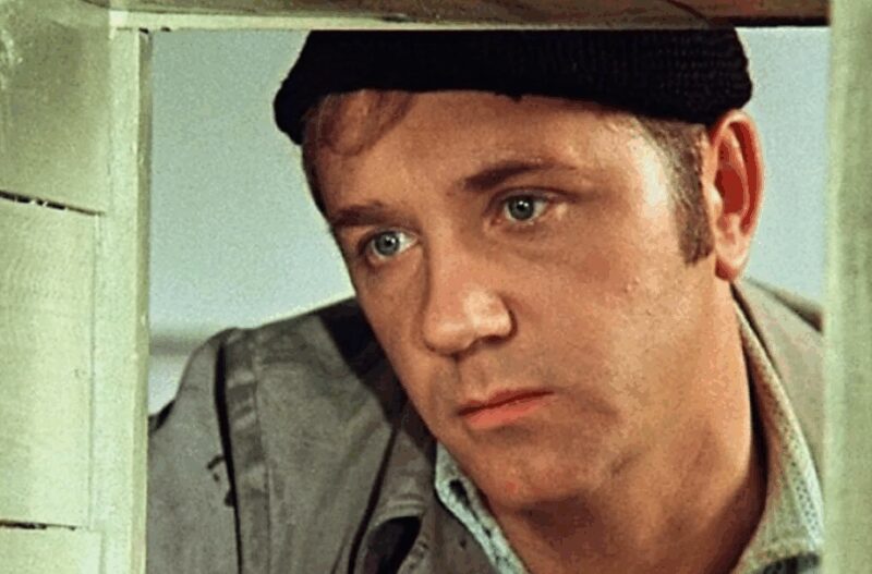 «Не хватит времени»: почему дочь Леонида Куравлева оставила 85-летнего отца в пансионате, а внуки отказались от звездной славы?