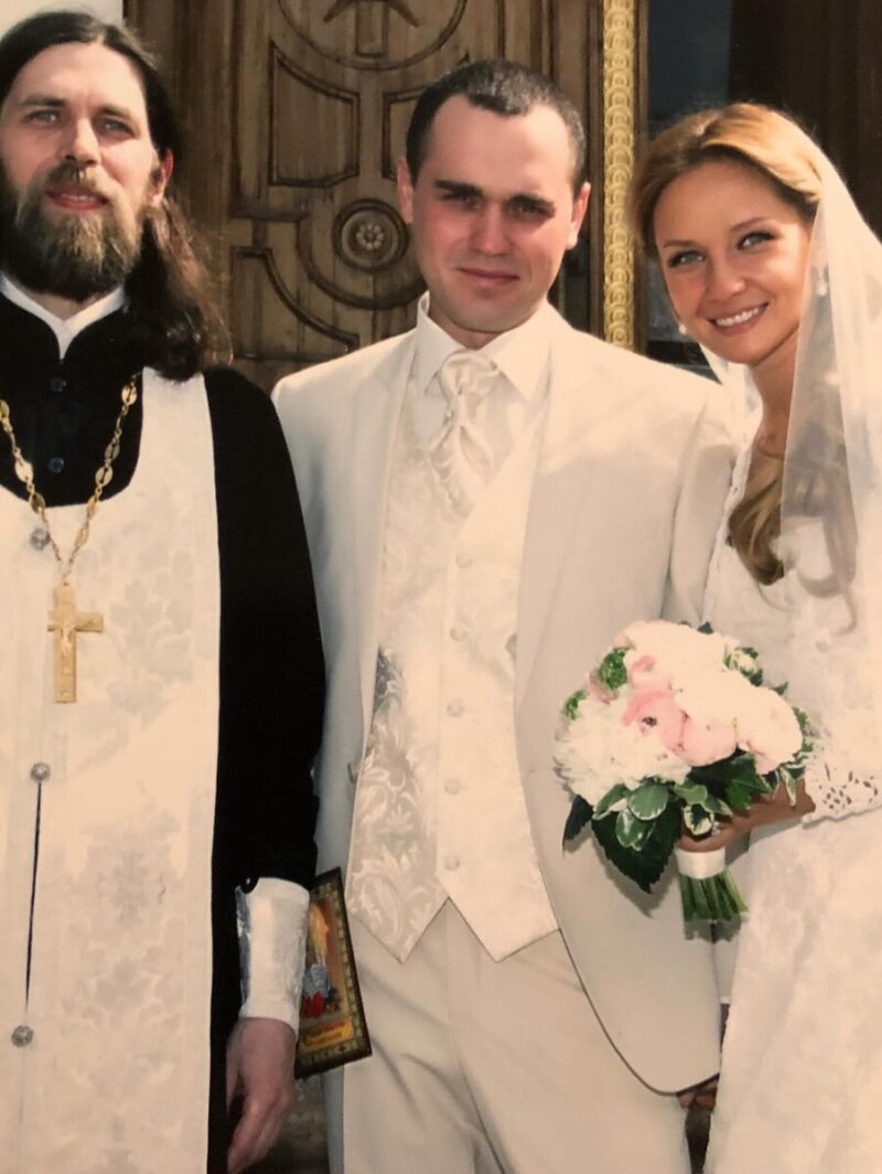 «Это совсем другой мир!»: почему 38-летняя Ольга Сухарева променяла успешную карьеру на троих сыновей