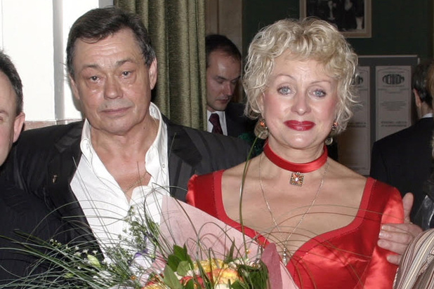 Счастливые моменты совместной жизни артистов.