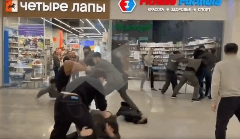 Обычный поход за покупками обернулся шоком и страхом: «Это было очень страшно!» — массовая драка в московском ТЦ «Щука», 9 задержанных и гнев правозащитницы