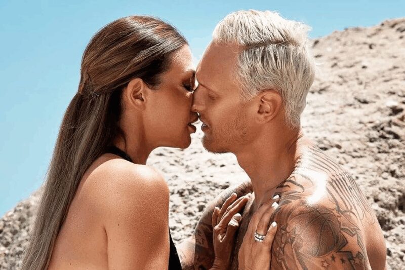 Анна Седокова и Янис Тимма в начале своего романа