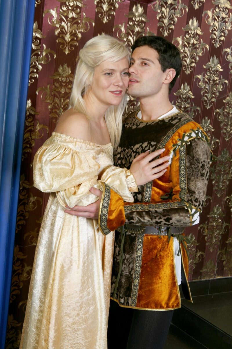 Макарская неузнаваема: что изменило звезду до неузнаваемости?