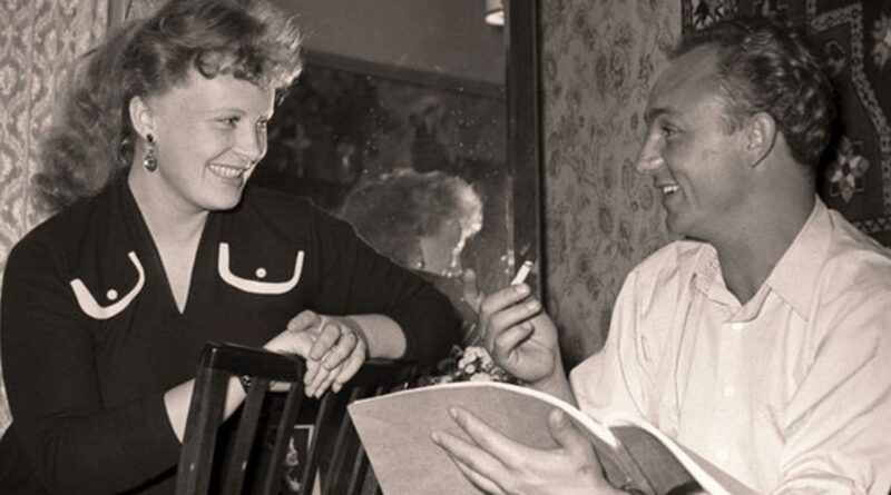 Молодые Алла Ларионова и Николай Рыбников в начале их непростой семейной жизни.