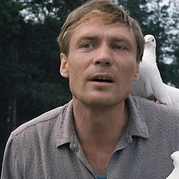 «Его семья омрачала чувства»: почему 79-летний Александр Михайлов 20 лет не разводился с женой ради любовницы