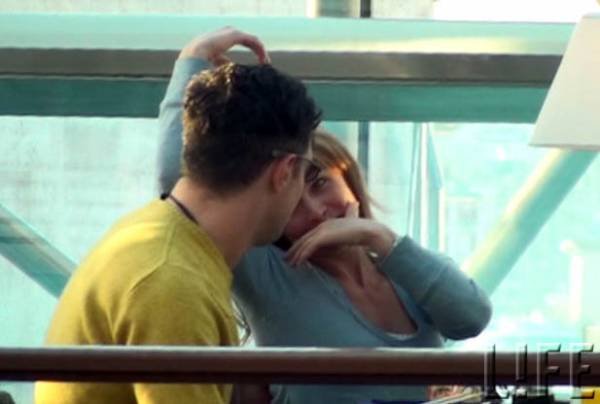 СМИ заметили Егора Бероева в компании Екатерины Гордеевой в свободное от репетиций время.