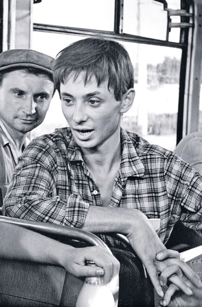 Олег Даль в фильме «Первый троллейбус», 1964 год