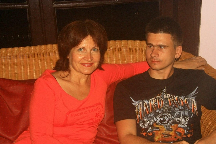 «Я одно время с сыном от первого брака не общался. Лет 10, наверное. Марина этого не хотела. А потом с Маринкой мы стали взрослее. Все устаканилось»,&amp;nbsp;— отмечал Чиж