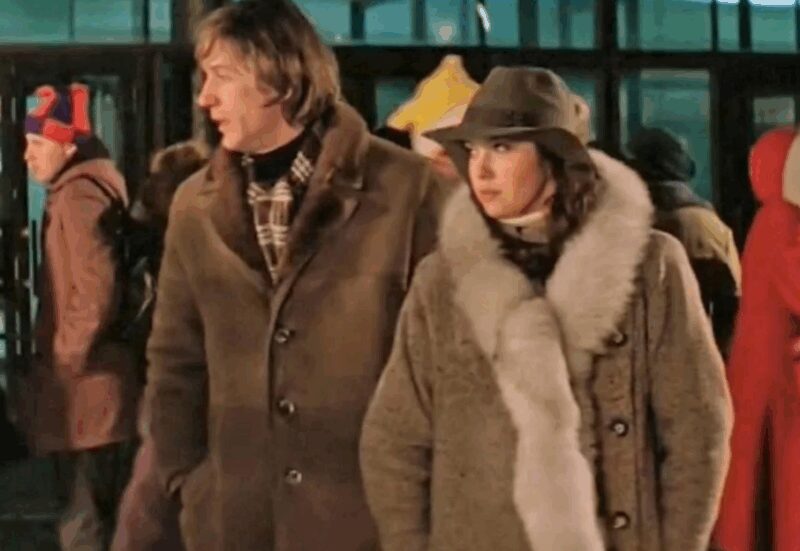 Вера Сотникова в комедии «Самая обаятельная и привлекательная» – роль, принесшая ей широкую известность.