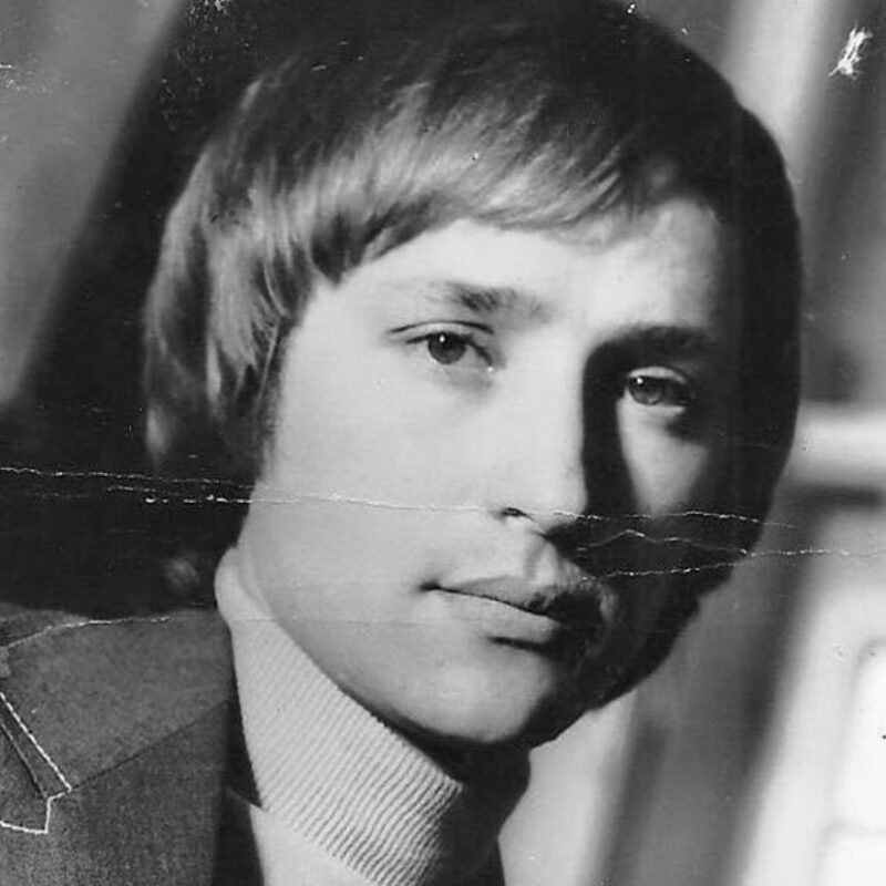 «Я не ищу нового счастья»: как живут сегодня вдова и дочери Владимира Мигули, спустя почти 30 лет после его ухода