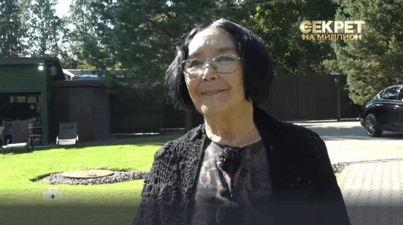 «Мама, надень шапку!»: 79-летняя Наталья Аринбасарова живёт в особняке сына, но «ворчит» на Егора Кончаловского