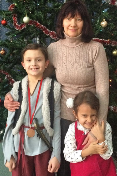 Первая жена Олега Митяева Светлана с внуками