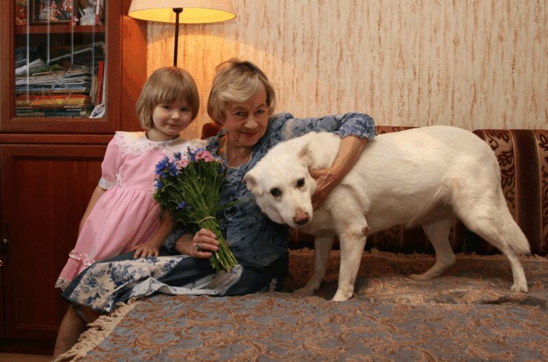 Счастливые моменты: актриса Александра Назарова с любимой внучкой Сашей.