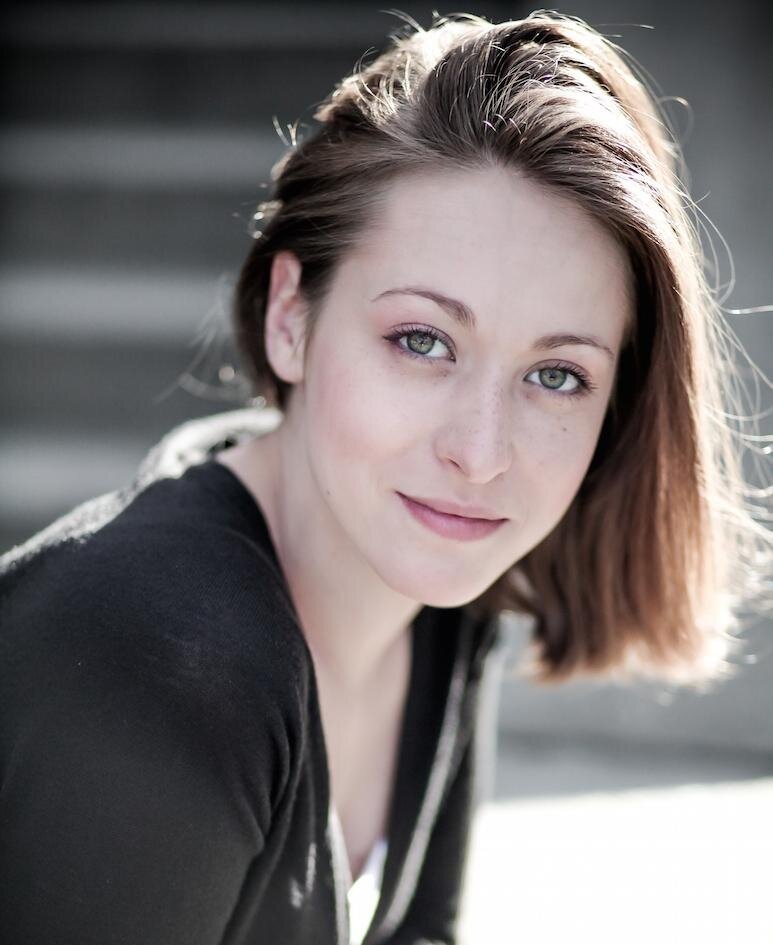 «Её вычеркнули из династии»: как дочь Евгения Дворжецкого вернула громкую фамилию и почему развелась после 2 лет брака