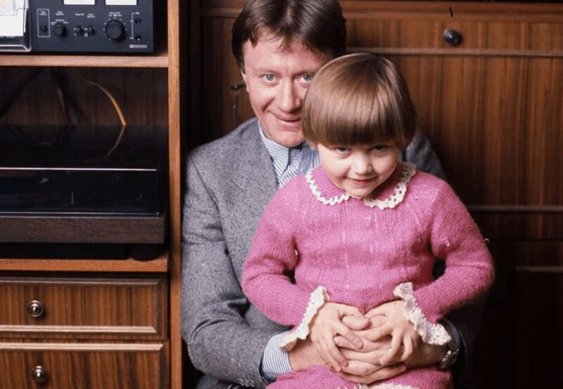 Андрей Миронов с дочерью Машей, также ставшей известной актрисой.