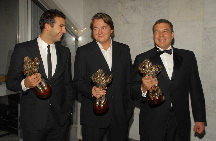 В конце 90-х Эрнст стал гендиректором Первого канала