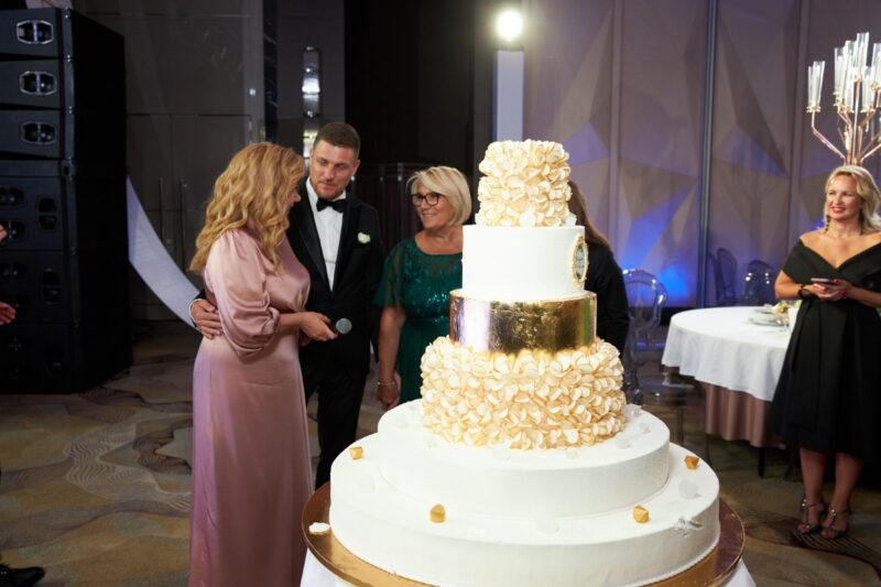 «Не похожа на модель с глянца»: почему 58-летняя Федункив не стесняется упреков и как ее принял 41-летний муж-итальянец