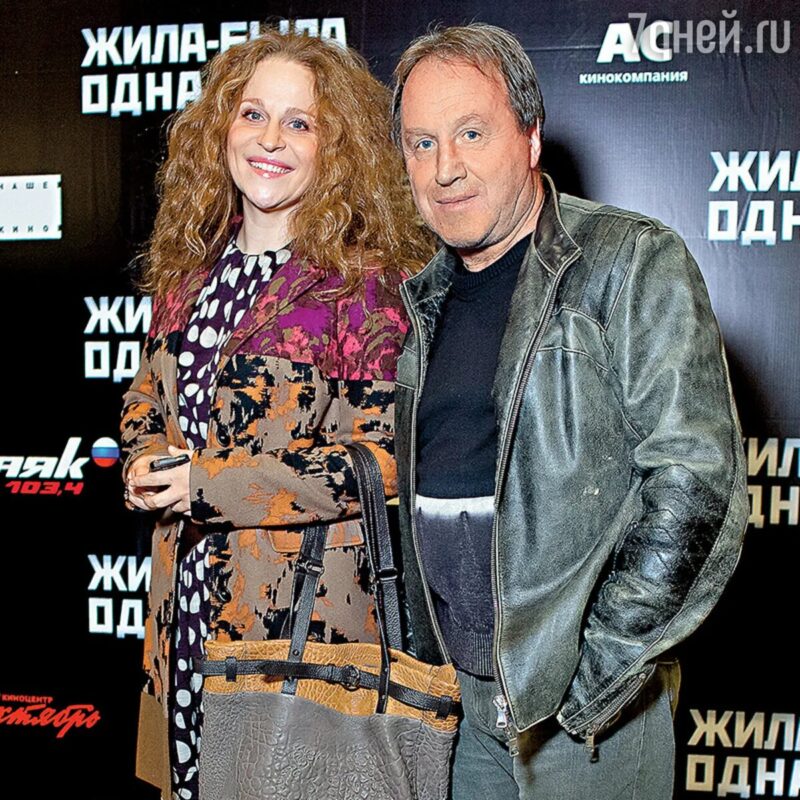 «Я была Ганей или Аней»: как дочь Владимира Стеклова, 53-летняя Агриппина, пережила предательство отца и раннее материнство