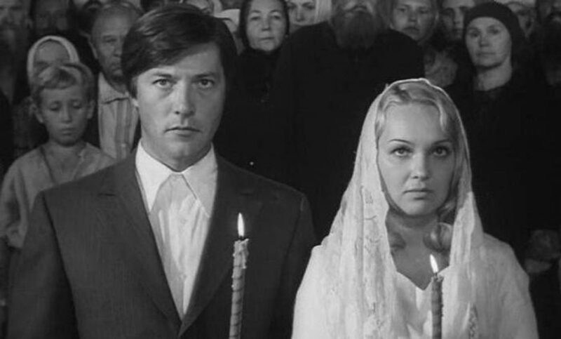 Две семьи Жарикова: роковой звонок, разбивший сердце Гвоздиковой