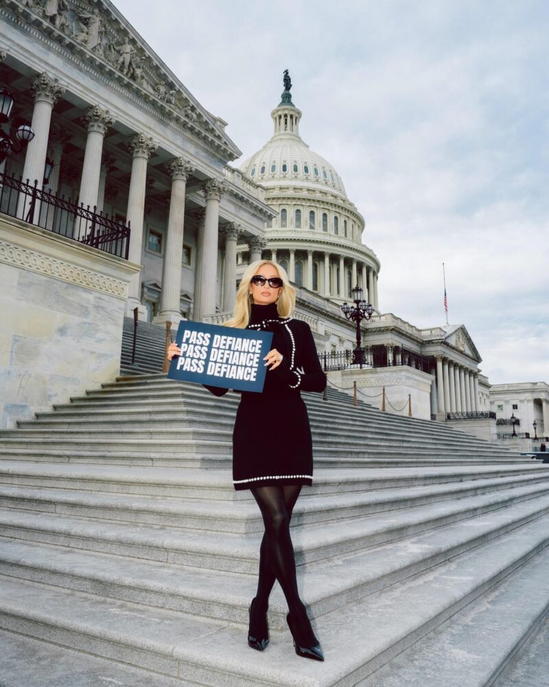 Пэрис Хилтон: от «тупой блондинки» до борца за справедливость