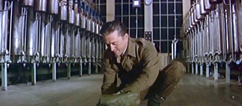 Атомная гонка: почему ошибки врага стали нашим козырем?