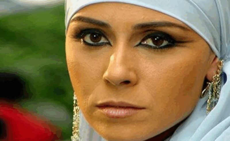 «Мама, это ты или старшая сестра?»: 49-летняя Джованна Антонелли выглядит ровесницей 15-летних дочерей