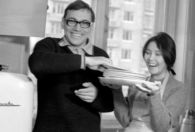 Молодой Андрей Кончаловский и Наталия Аринбасарова, его вторая супруга.