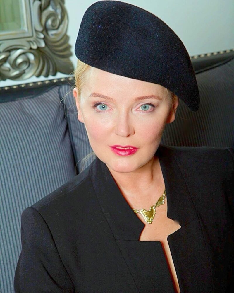 Выглядит на 40 в 66 лет: Лариса Вербицкая «Он поднял на меня руку» — почему сын от первого брака не общается с родным отцом и кто заменил ему папу