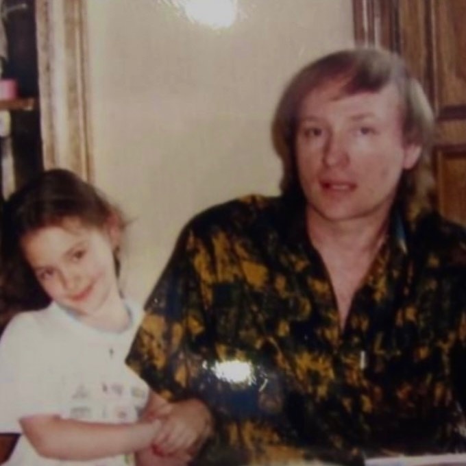 «Я не ищу нового счастья»: как живут сегодня вдова и дочери Владимира Мигули, спустя почти 30 лет после его ухода