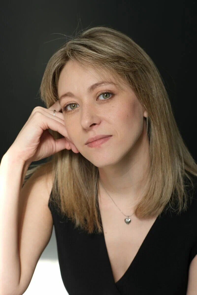 «Её вычеркнули из династии»: как дочь Евгения Дворжецкого вернула громкую фамилию и почему развелась после 2 лет брака