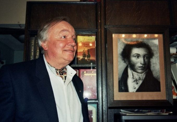 Андрей Вознесенский, легендарный поэт.