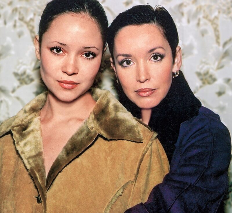 «Не хотела повторить судьбу матери»: почему 42-летняя Александра Самохина нашла счастье лишь в третьем браке и как выглядят её 14-летняя дочь и 5-летний сын