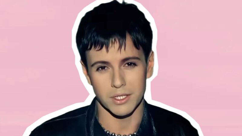 Певец Андрей Губин в клипе "Девушки как зве зды"