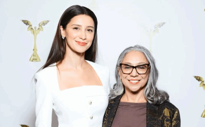 Равшана Куркова с мамой Рано Кубаевой, которые выглядят как сёстры