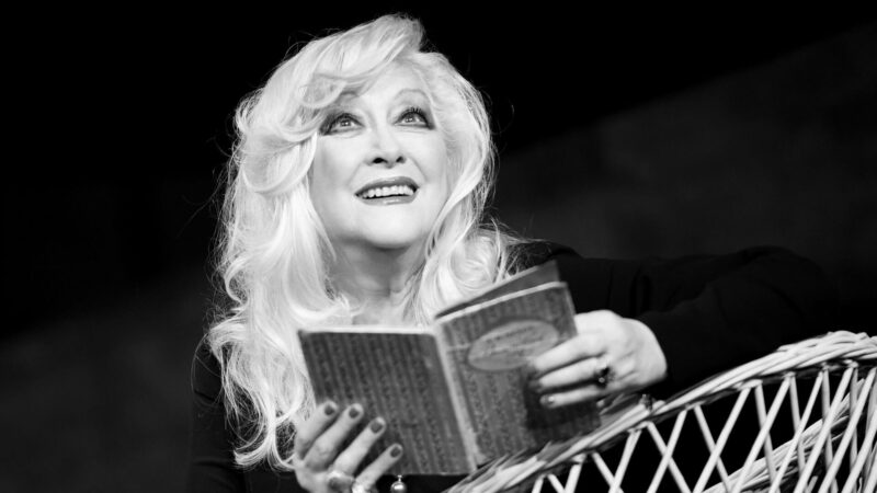 Ирина Мирошниченко умерла на 82-м году жизни.