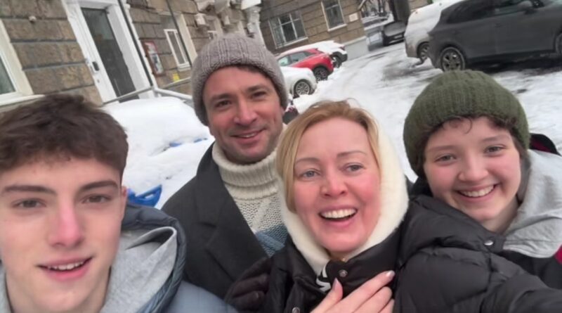 «Я едва не потерял дочь» : Почему известный актер Антон Хабаров променял «сахарный трон» славы на тихую семейную гавань