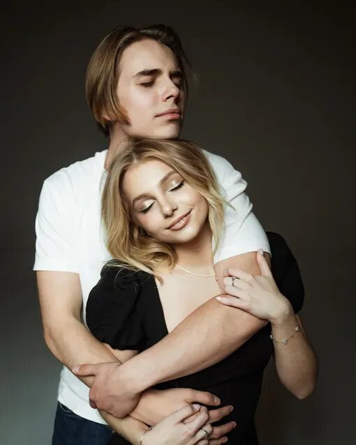 Сын Гагариной вырос красавцем: 18-летний Андрей Кислов покоряет две вершины, но «невеста? Пока только карьера!»