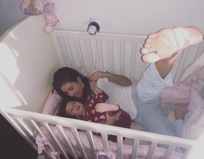 «Мама, почему так?» — 10-летняя дочь Кэти Топурии до сих пор не может смириться с разводом родителей