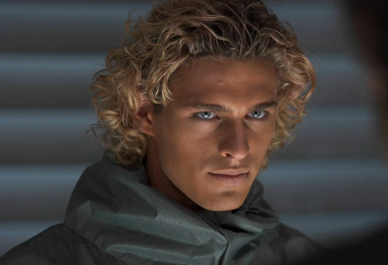 Они были на пике славы, но исчезли с экранов: почему 4 звезды российского кино выбрали другую жизнь?