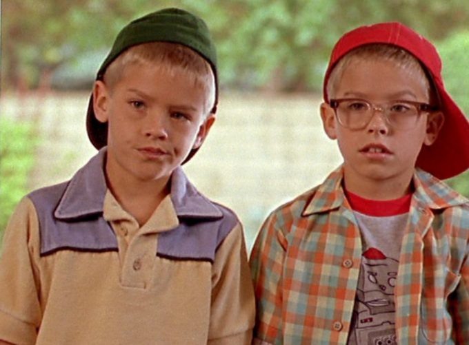 «Удар, еще удар» / Commotion Pictures